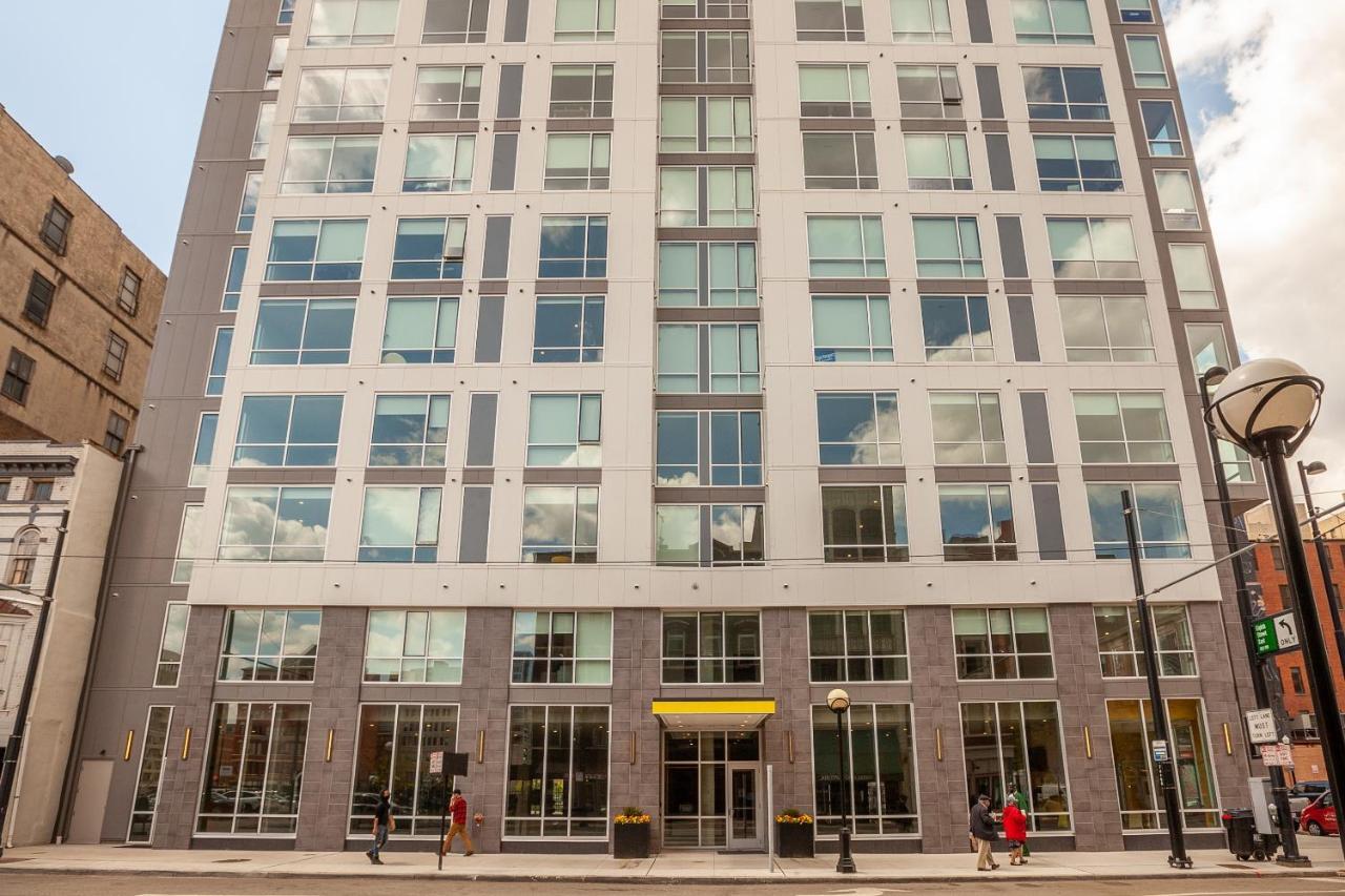 Frontdesk I The Blonde Apts Downtown 辛辛那提 外观 照片